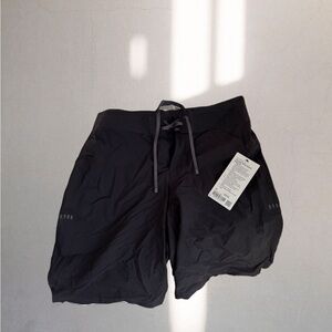 Lululemon Men's Current State Board Short 9" in Black
